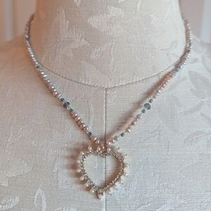NWOT Vintage Rose Fresh Water Pearl Necklace